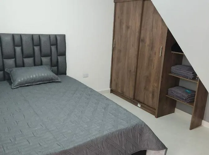 Elegante Y Amplio Apartamento